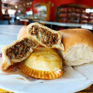 EMPANADA CLASICA DE CARNE